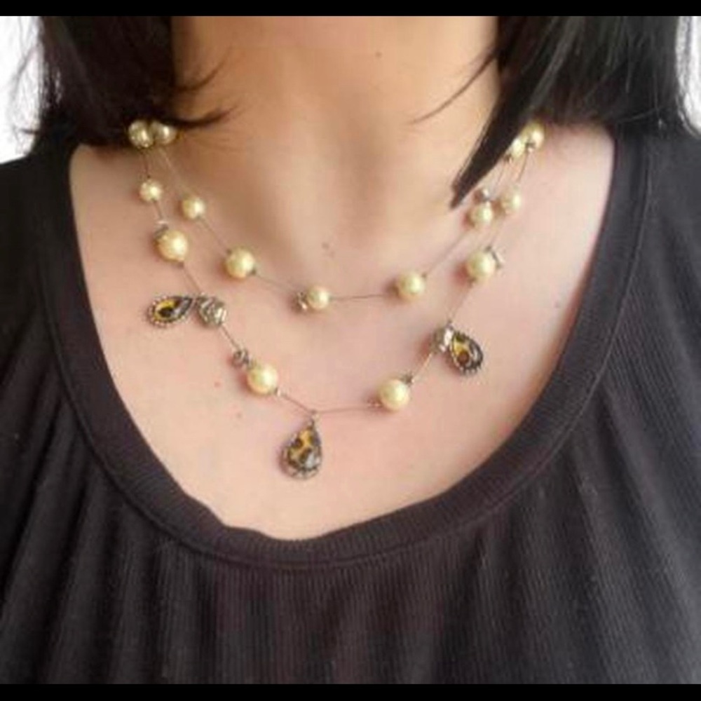 Vintage 2000s Betsy johnson necklace.